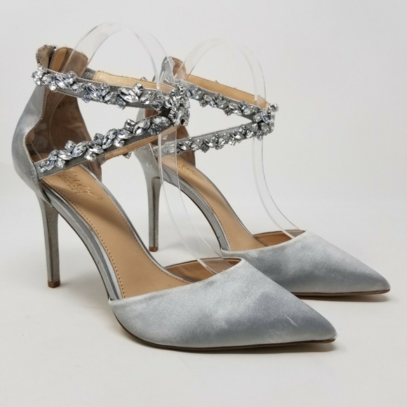 Badgley Mischka Shoes - Jewel Badgley Mischka Jazmine Pump - Women's Size